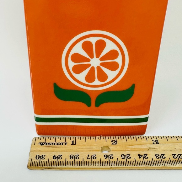 Bando Pop Art Whimsical Orange Juice Vase Ceramic Flower Bud White Orange Green - Picture 9 of 11